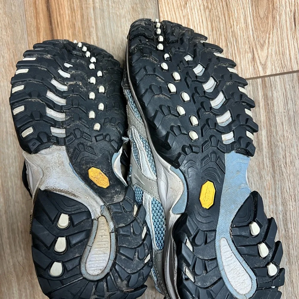 The North Face Tan and Blue Trail Shoes - Picture 7 of 9